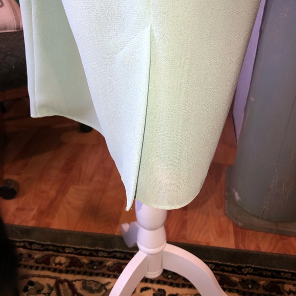 VIRGO SIZE 6 SAGE GREEN 3 TIERED DRESS WITH SHEER SLEEVES AND SPLIT BACK SEE PIC - Picture 8 of 11